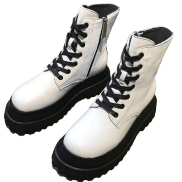 Ladie's thick bottom combat boots sz 7.5 - Picture 1 of 8